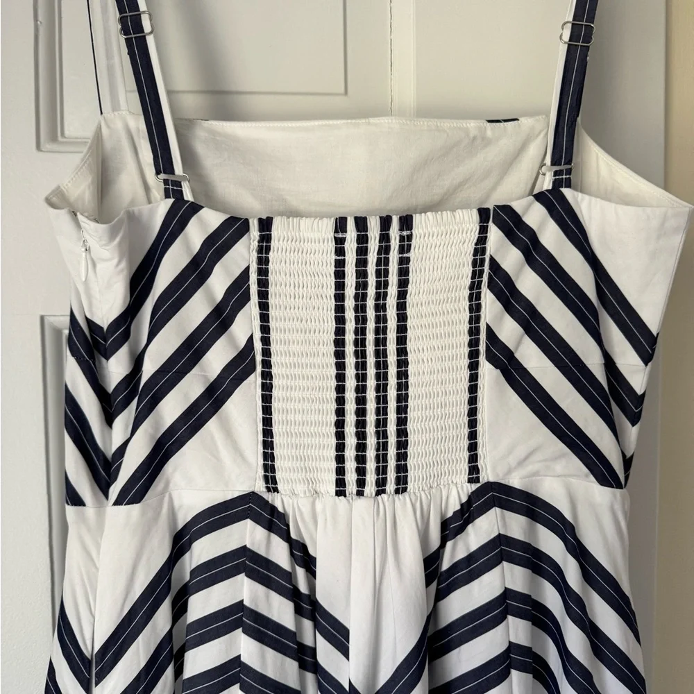 Hill House Home Coastal Margot Dress Size Small White Navy Chevron Midi - Picture 6 of 8
